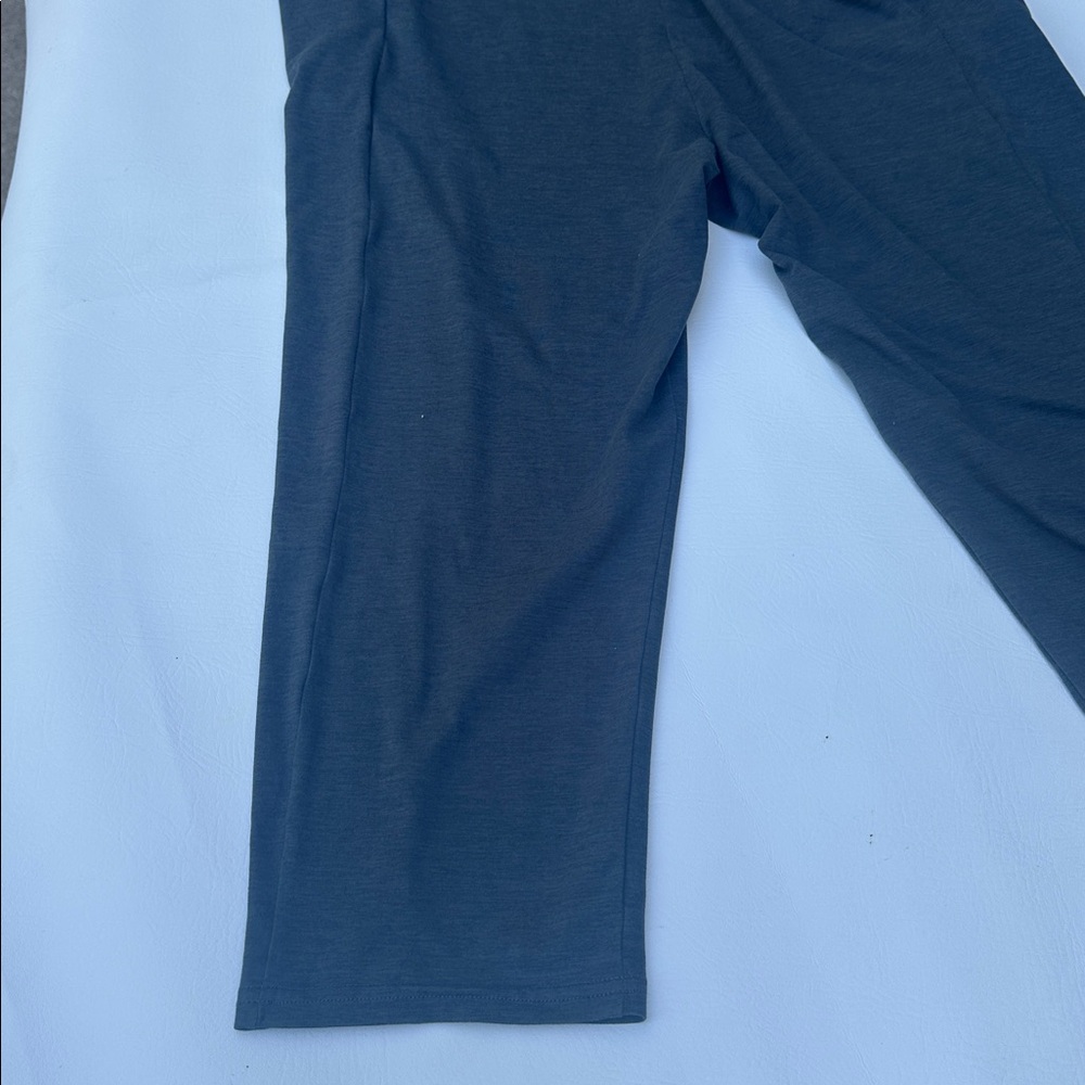 Vuori Breezy Jumpsuit Heather Gray pockets S style #VW4006 - Picture 5 of 7